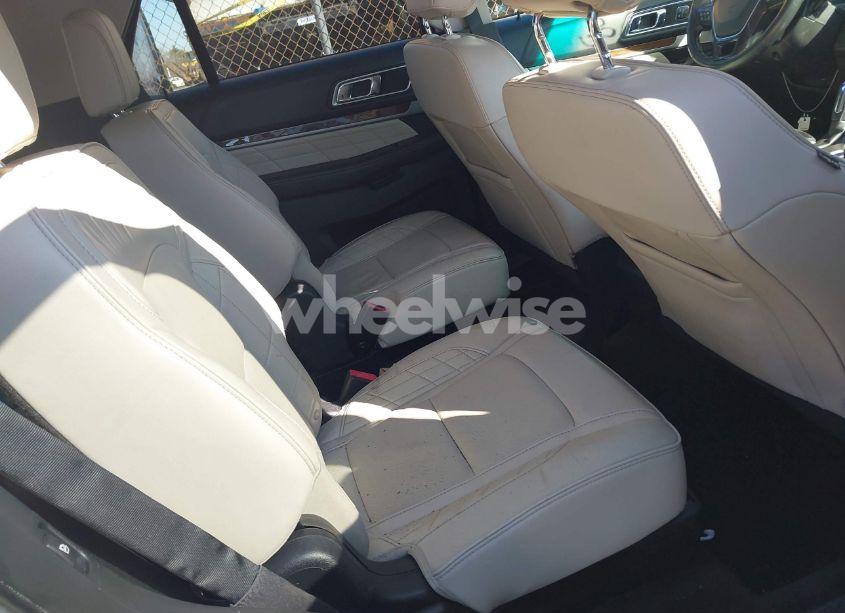 Photo 5 of 2016 Ford Explorer PLATINUM (VIN 1FM5K8HT2GGA74658)