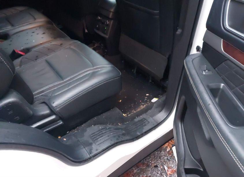 Photo 8 of 2017 Ford Explorer PLATINUM (VIN 1FM5K8HT2HGA09312)