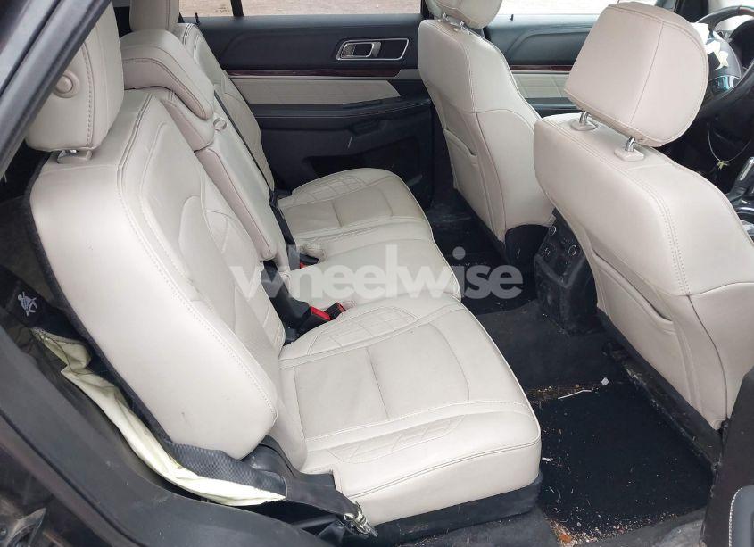 Photo 8 of 2017 Ford Explorer PLATINUM (VIN 1FM5K8HT2HGC13978)