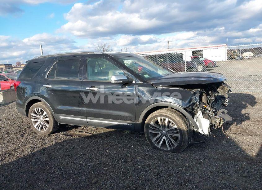 Photo 13 of 2017 Ford Explorer PLATINUM (VIN 1FM5K8HT2HGD61631)