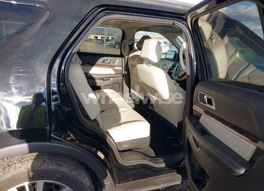 Photo 8 of 2017 Ford Explorer PLATINUM (VIN 1FM5K8HT2HGD61631)