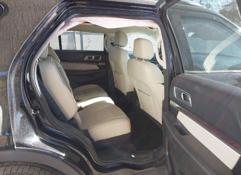 Photo 8 of 2017 Ford Explorer PLATINUM (VIN 1FM5K8HT2HGE07619)
