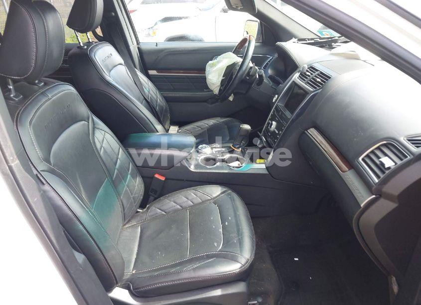 Photo 5 of 2018 Ford Explorer PLATINUM (VIN 1FM5K8HT2JGA33552)