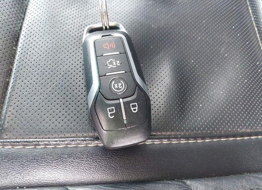 Photo 11 of 2016 Ford Explorer PLATINUM (VIN 1FM5K8HT3GGC55896)