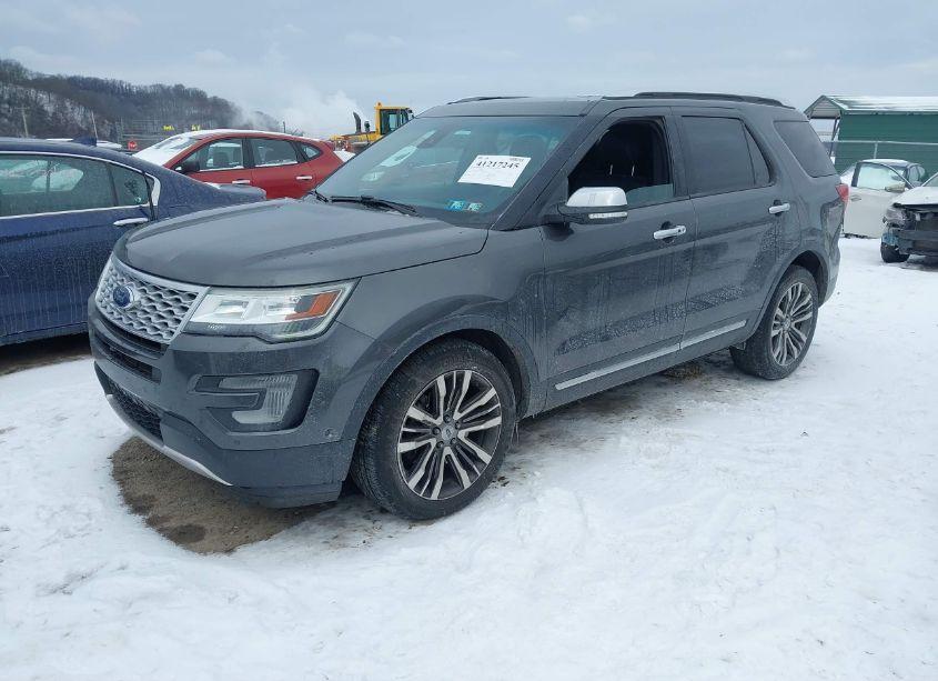 Photo 2 of 2016 Ford Explorer PLATINUM (VIN 1FM5K8HT3GGC55896)