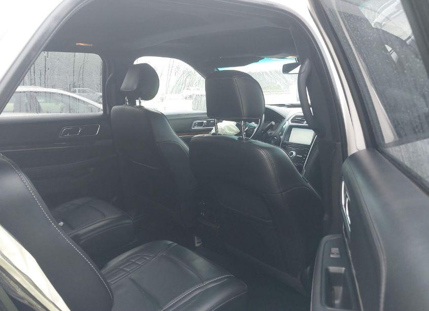Photo 8 of 2016 Ford Explorer PLATINUM (VIN 1FM5K8HT3GGC65893)