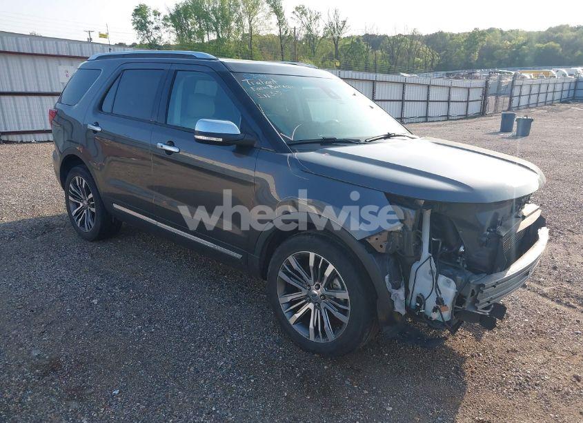 2017 Ford Explorer PLATINUM (VIN 1FM5K8HT4HGA07805) main photo