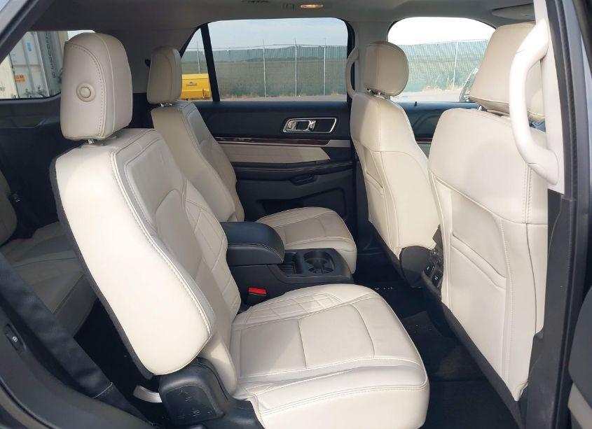 Photo 8 of 2017 Ford Explorer PLATINUM (VIN 1FM5K8HT4HGD02970)