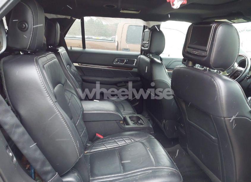 Photo 8 of 2017 Ford Explorer PLATINUM (VIN 1FM5K8HT4HGD71979)