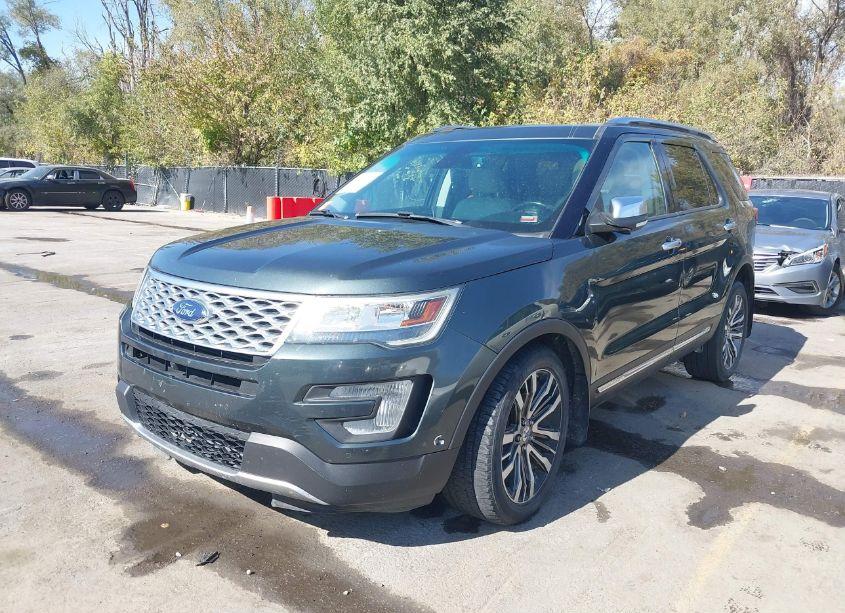 Photo 2 of 2016 Ford Explorer PLATINUM (VIN 1FM5K8HT5GGC99866)
