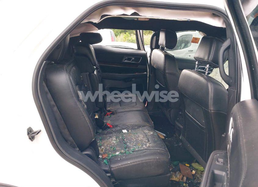 Photo 8 of 2017 Ford Explorer PLATINUM (VIN 1FM5K8HT5HGA67429)