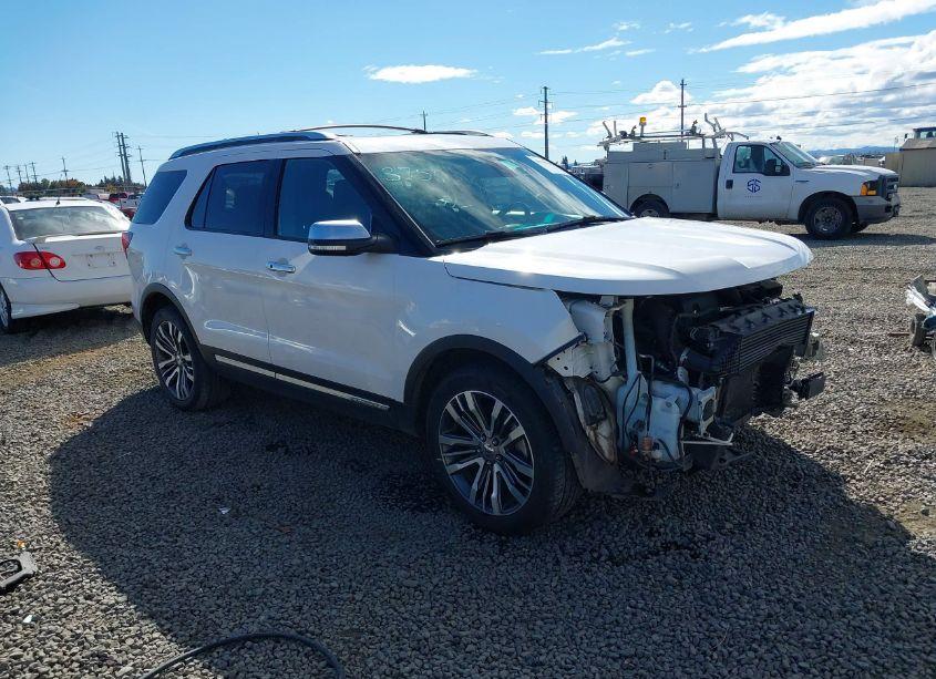 2017 Ford Explorer PLATINUM (VIN 1FM5K8HT5HGA94128) main photo