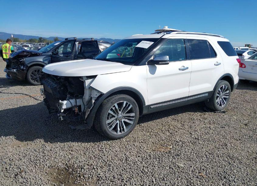 Photo 2 of 2017 Ford Explorer PLATINUM (VIN 1FM5K8HT5HGA94128)