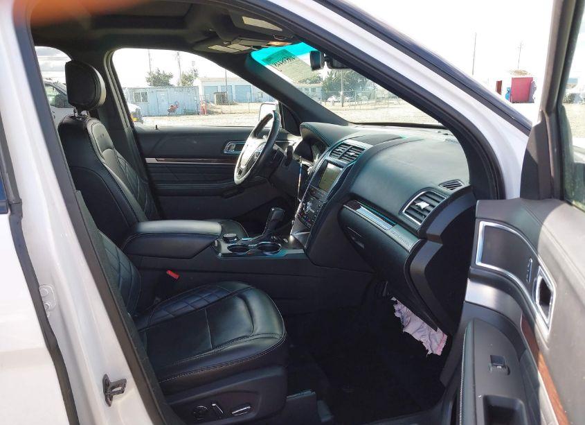Photo 5 of 2017 Ford Explorer PLATINUM (VIN 1FM5K8HT5HGA94128)