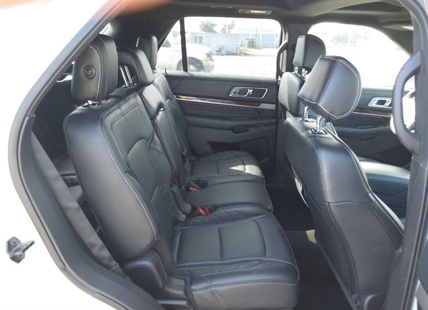 Photo 8 of 2017 Ford Explorer PLATINUM (VIN 1FM5K8HT5HGA94128)