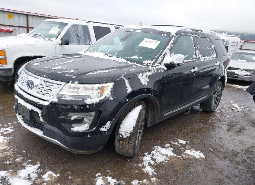 Photo 2 of 2017 Ford Explorer PLATINUM (VIN 1FM5K8HT5HGD21978)