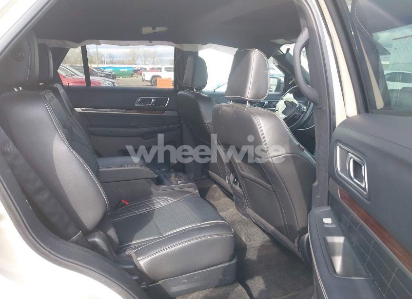 Photo 8 of 2018 Ford Explorer PLATINUM (VIN 1FM5K8HT5JGA24019)