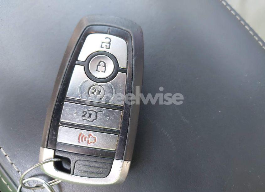 Photo 11 of 2019 Ford Explorer PLATINUM (VIN 1FM5K8HT5KGA58043)