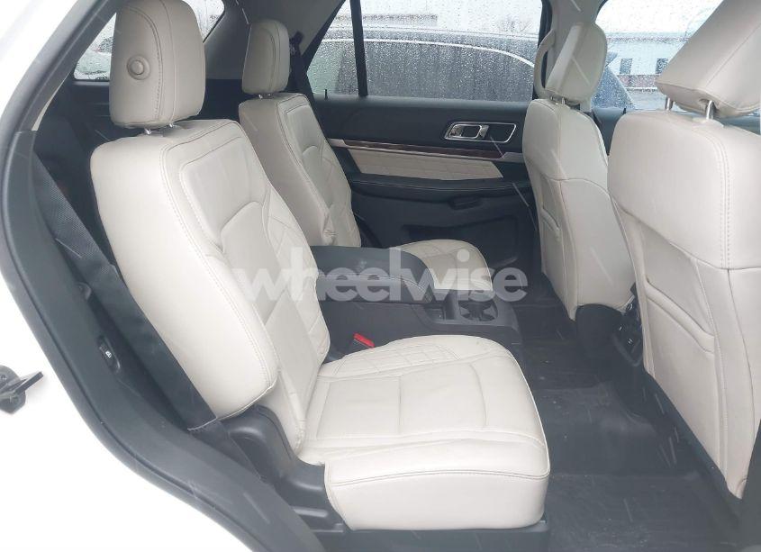 Photo 8 of 2019 Ford Explorer PLATINUM (VIN 1FM5K8HT5KGA95707)