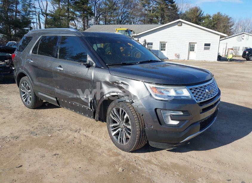 2016 Ford Explorer PLATINUM (VIN 1FM5K8HT6GGC21127) main photo