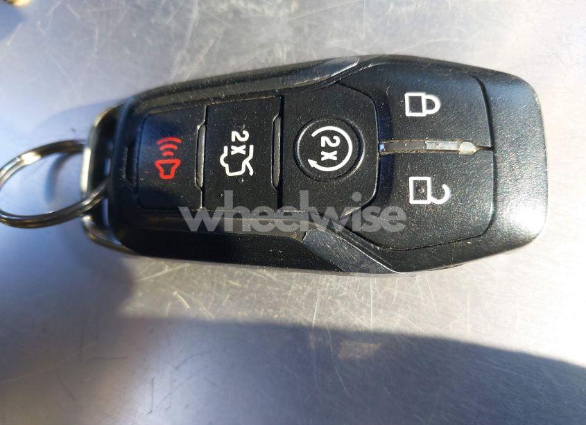 Photo 11 of 2016 Ford Explorer PLATINUM (VIN 1FM5K8HT6GGC21127)