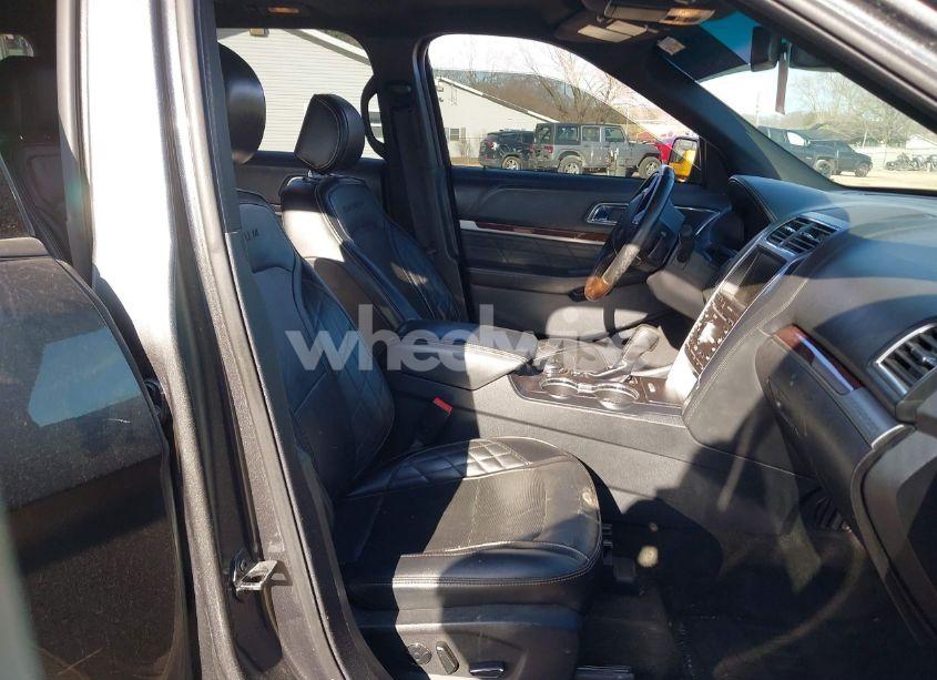 Photo 5 of 2016 Ford Explorer PLATINUM (VIN 1FM5K8HT6GGC21127)