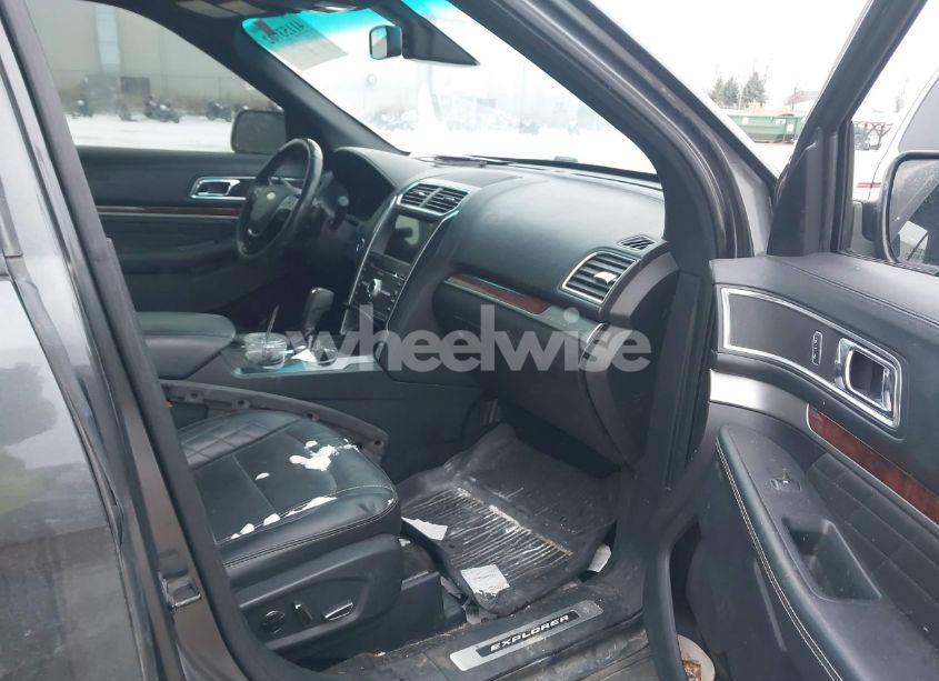 Photo 5 of 2017 Ford Explorer PLATINUM (VIN 1FM5K8HT6HGA46203)