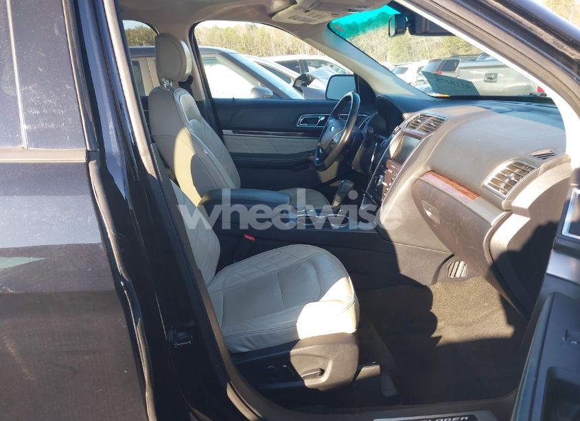 Photo 5 of 2016 Ford Explorer PLATINUM (VIN 1FM5K8HT7GGA69164)