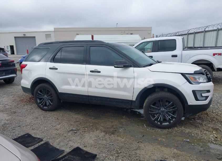 Photo 14 of 2016 Ford Explorer PLATINUM (VIN 1FM5K8HT7GGC02330)