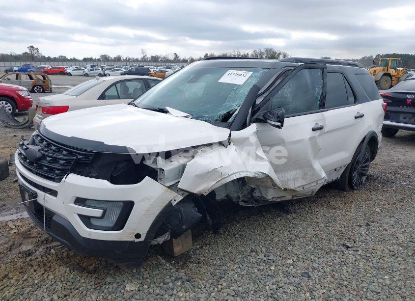 Photo 2 of 2016 Ford Explorer PLATINUM (VIN 1FM5K8HT7GGC02330)