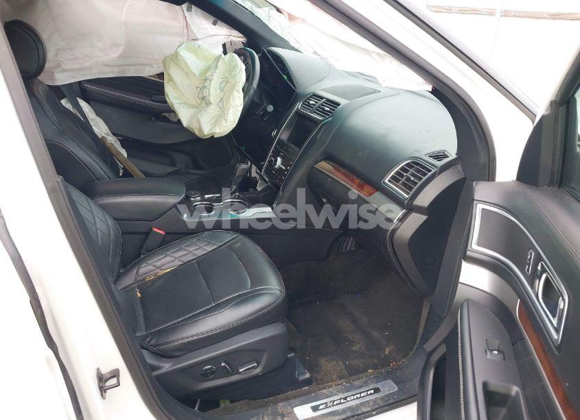 Photo 5 of 2016 Ford Explorer PLATINUM (VIN 1FM5K8HT7GGC02330)