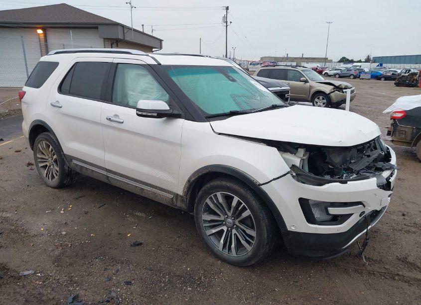 2016 Ford Explorer PLATINUM (VIN 1FM5K8HT7GGC55769) main photo