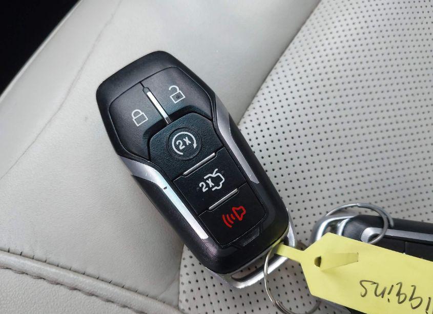 Photo 11 of 2016 Ford Explorer PLATINUM (VIN 1FM5K8HT7GGC55769)