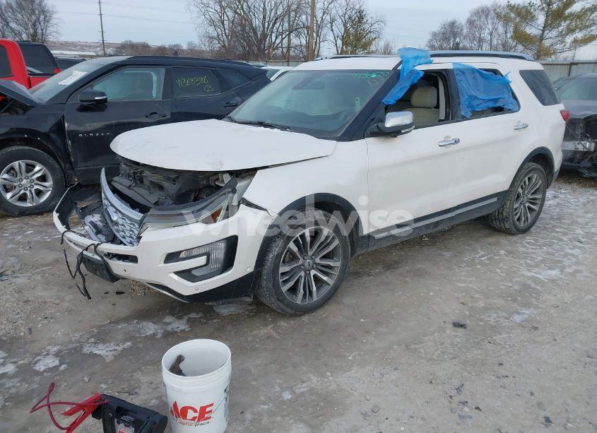 Photo 2 of 2017 Ford Explorer PLATINUM (VIN 1FM5K8HT7HGD63147)