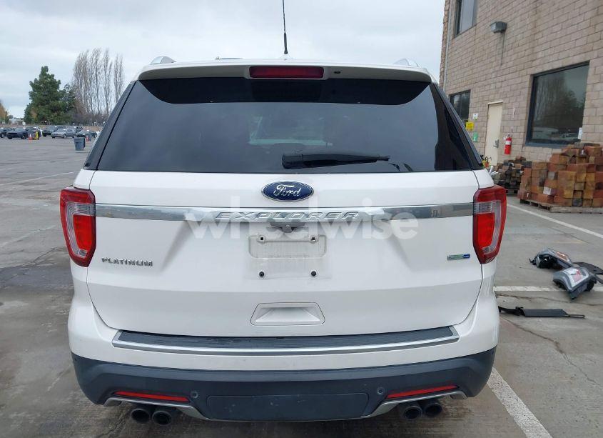 Photo 17 of 2018 Ford Explorer PLATINUM (VIN 1FM5K8HT7JGC00732)