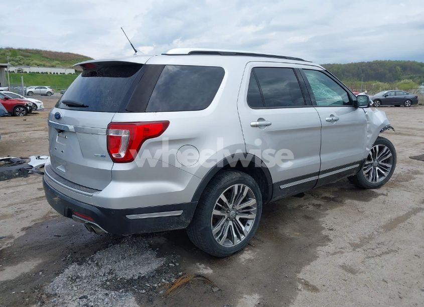 Photo 4 of 2019 Ford Explorer PLATINUM (VIN 1FM5K8HT7KGA06333)
