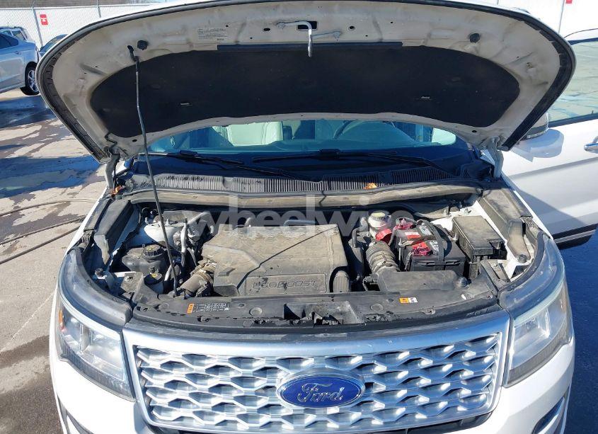 Photo 10 of 2016 Ford Explorer PLATINUM (VIN 1FM5K8HT8GGB71055)