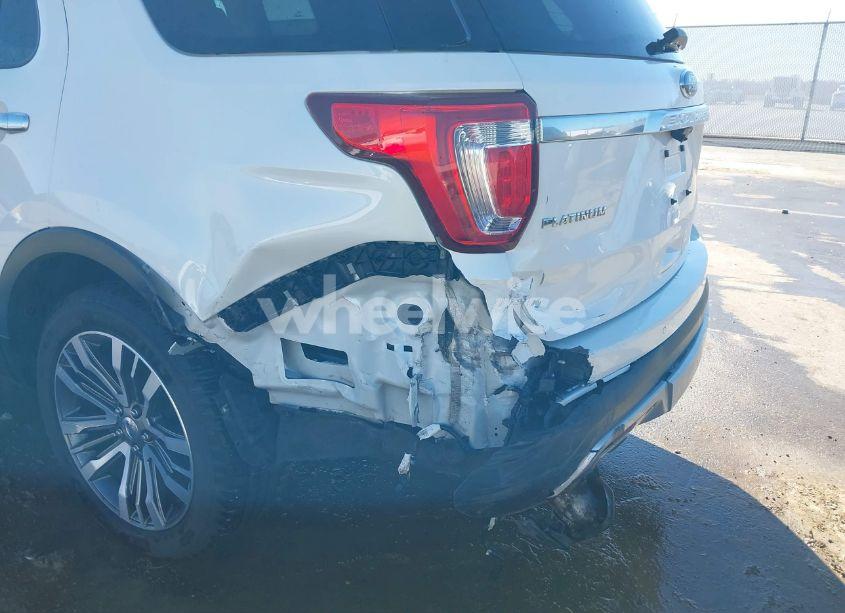 Photo 6 of 2016 Ford Explorer PLATINUM (VIN 1FM5K8HT8GGB71055)