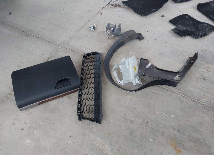 Photo 12 of 2016 Ford Explorer PLATINUM (VIN 1FM5K8HT9GGA74639)