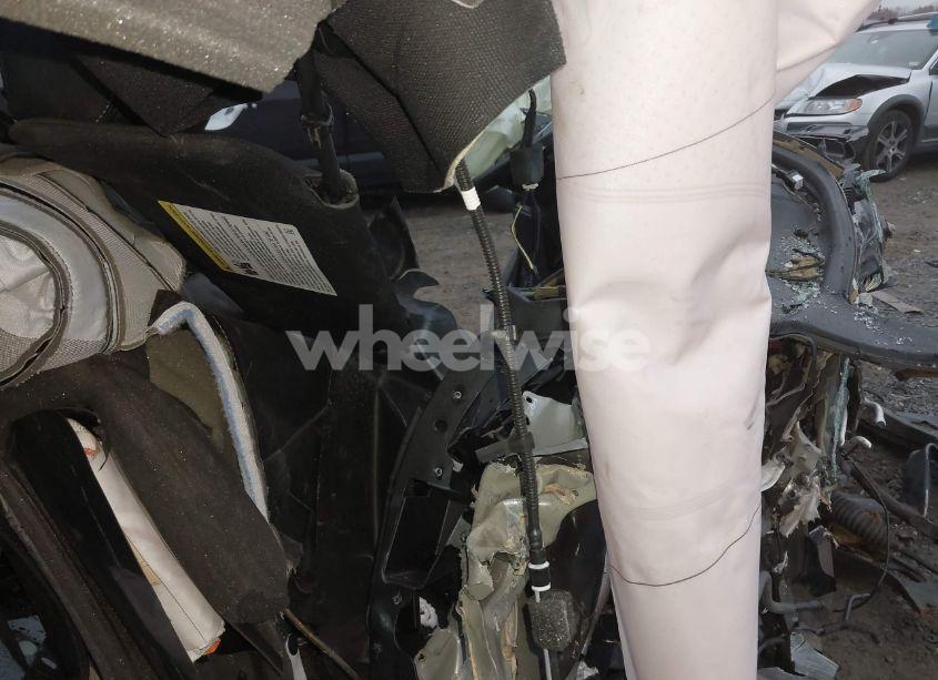 Photo 5 of 2016 Ford Explorer PLATINUM (VIN 1FM5K8HT9GGC39119)