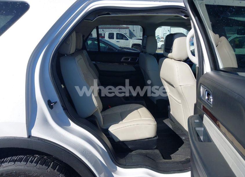 Photo 8 of 2016 Ford Explorer PLATINUM (VIN 1FM5K8HT9GGD11792)