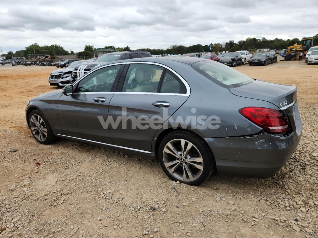 Photo 2 of 2017 MERCEDES-BENZ C 300 4MATIC (VIN 1FM5K8HTXHGA14581)