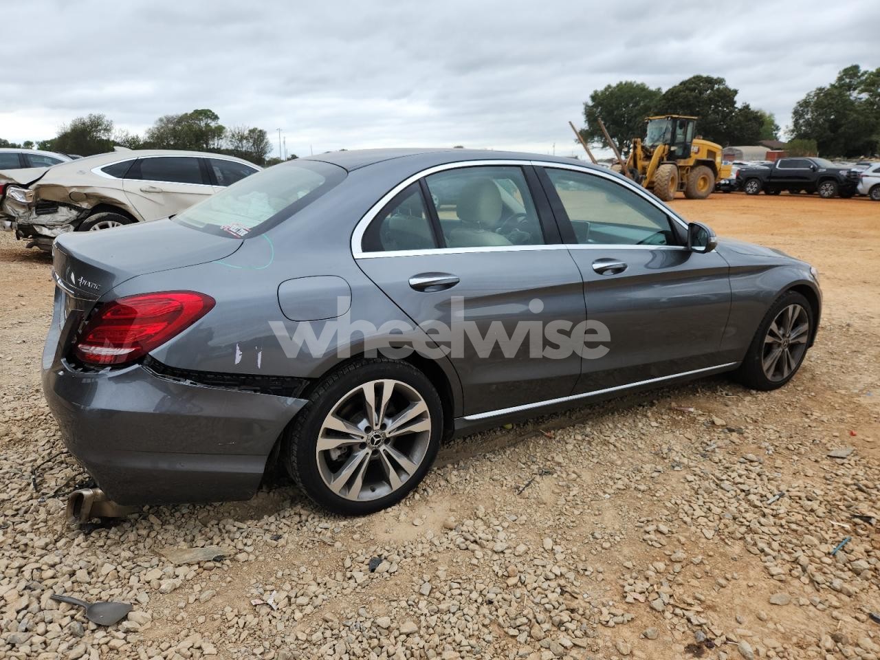 Photo 3 of 2017 MERCEDES-BENZ C 300 4MATIC (VIN 1FM5K8HTXHGA14581)