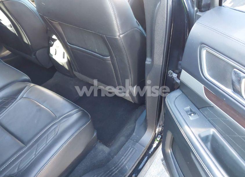 Photo 8 of 2017 Ford Explorer PLATINUM (VIN 1FM5K8HTXHGB60110)