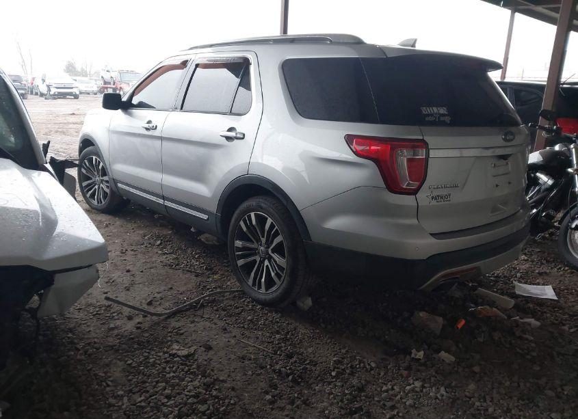 Photo 3 of 2017 Ford Explorer PLATINUM (VIN 1FM5K8HTXHGC58909)