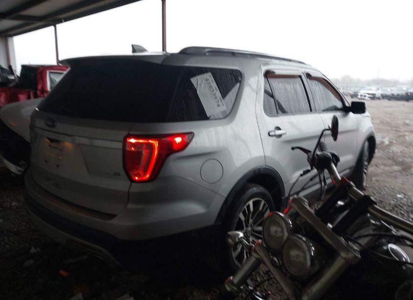 Photo 4 of 2017 Ford Explorer PLATINUM (VIN 1FM5K8HTXHGC58909)