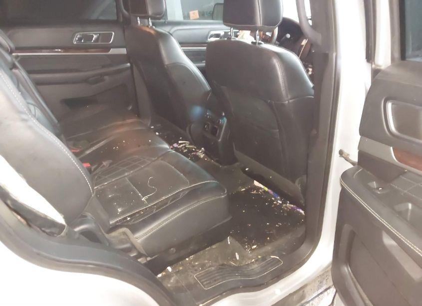 Photo 8 of 2017 Ford Explorer PLATINUM (VIN 1FM5K8HTXHGC58909)