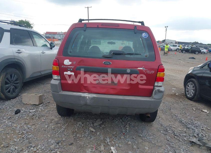 Photo 6 of 2001 Ford Escape XLS (VIN 1FMCU01121KE83520)