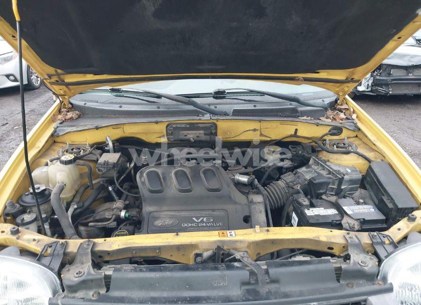 Photo 10 of 2002 Ford Escape XLS (VIN 1FMCU02162KC27753)