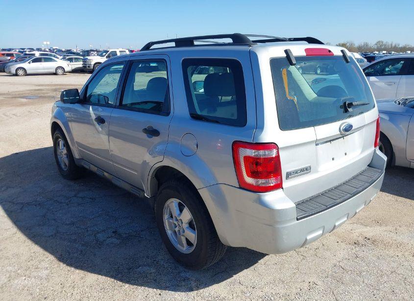 Photo 3 of 2009 Ford Escape XLS/XLS MANUAL (VIN 1FMCU02709KB87555)